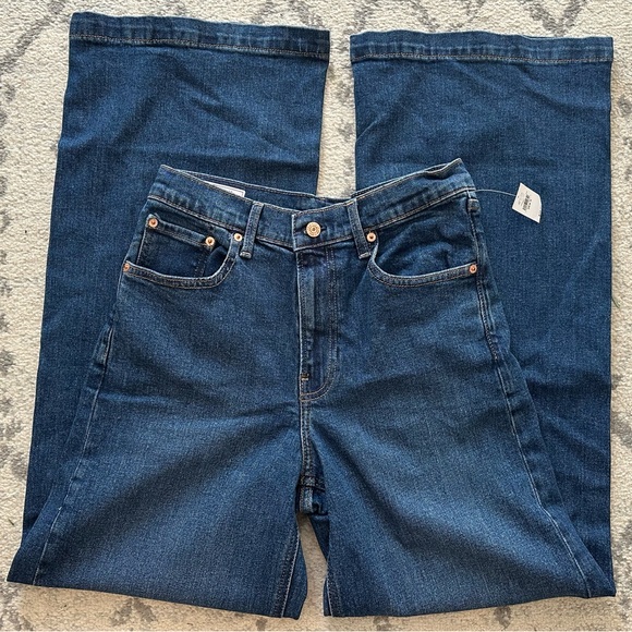 NWT GAP Stride High Rise Wide Leg Jeans in Dark Wash - Picture 3 of 5